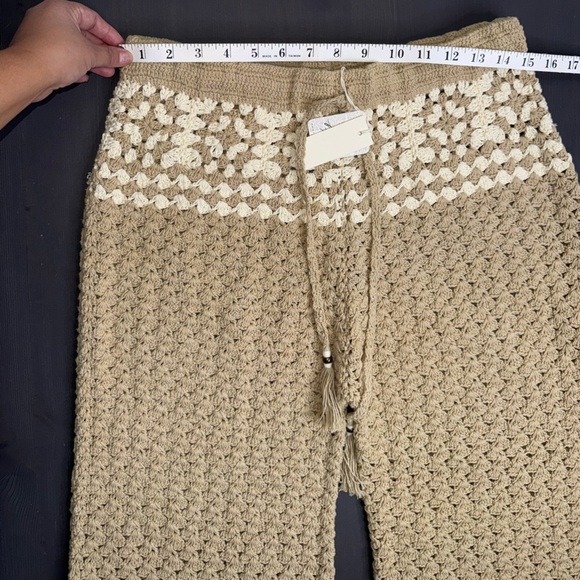 Free People Flook Crochet Crop Flare Pants Large NWT - Picture 7 of 11